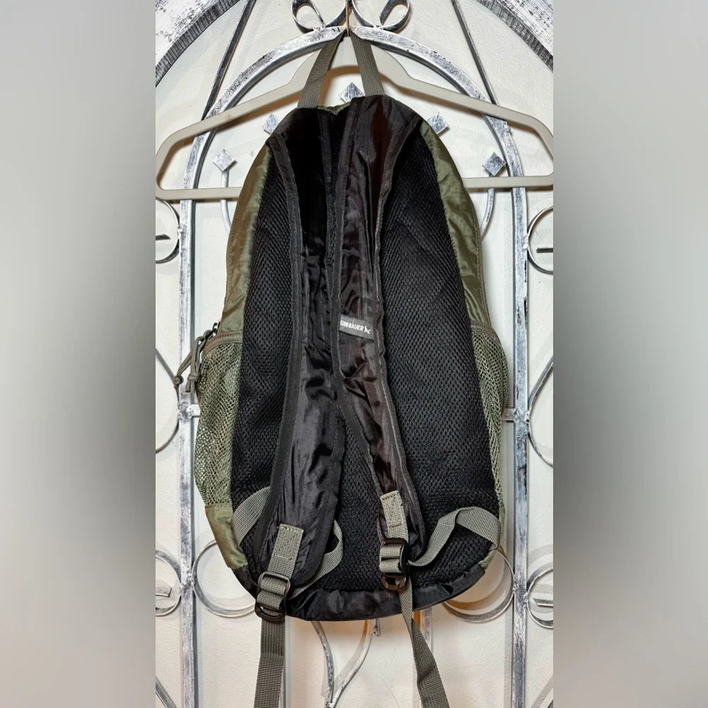 Eddie Bauer Green 20L Lightweight Stowaway Packable Spruce Green Backpack - Picture 5 of 16